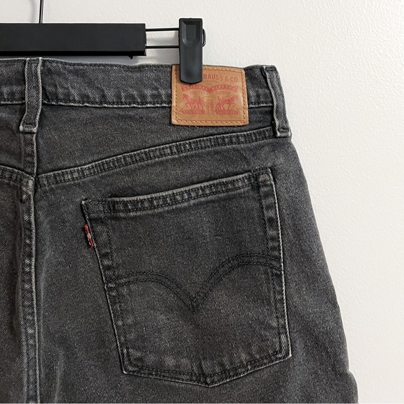 Levi’s Shorts - Picture 4 of 7
